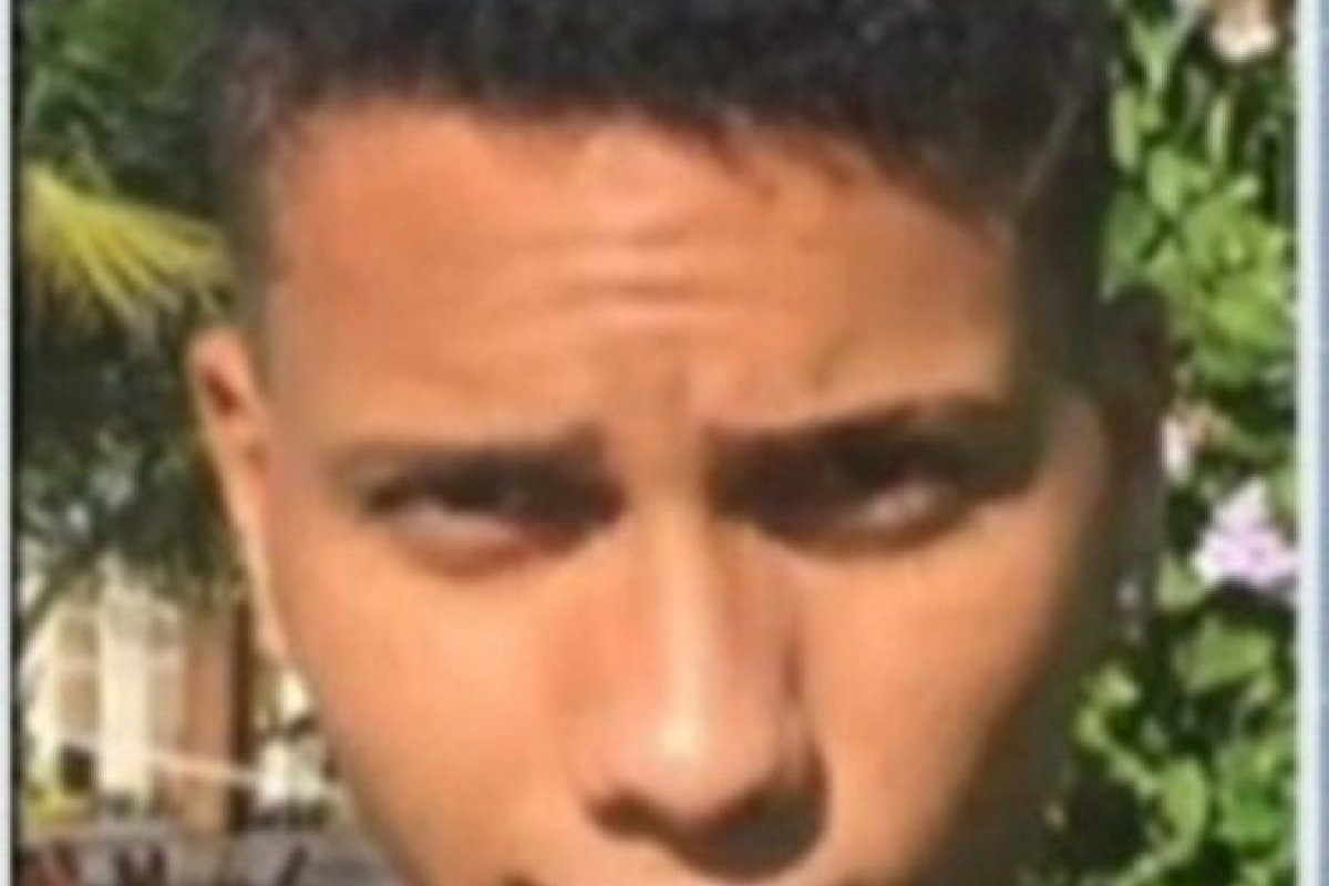Banhistas encontram corpo de jovem que desapareceu enquanto aprendia a surfar na praia de Ipitanga