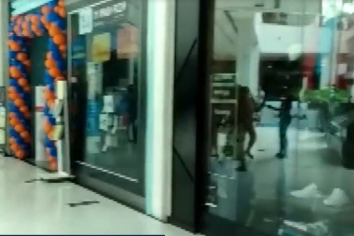 Shopping em Salvador fica sem luz por falha no fornecimento de energia
