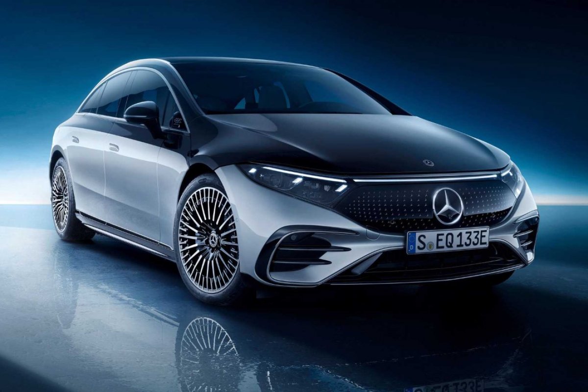 Mercedes vai investir R$ 240 bilhões em carros elétricos até 2030