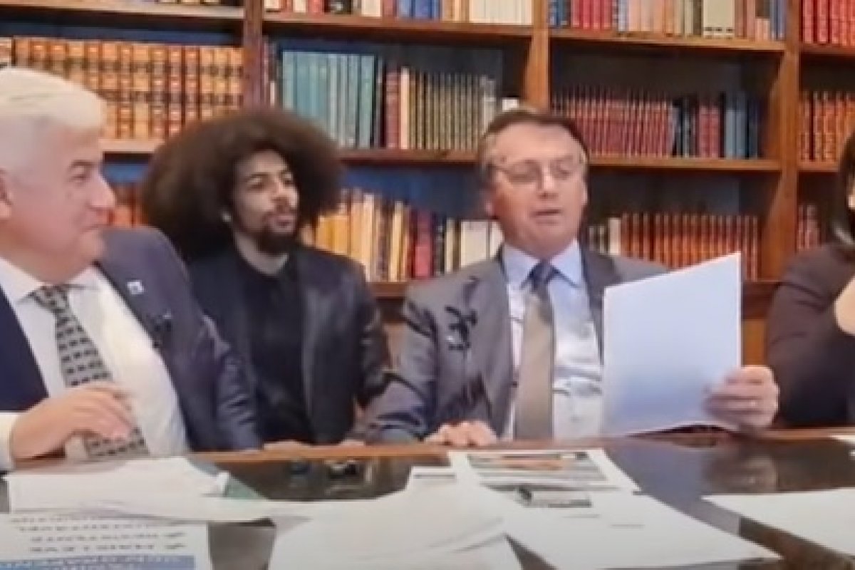 MPF e DPU denunciam Bolsonaro por racismo