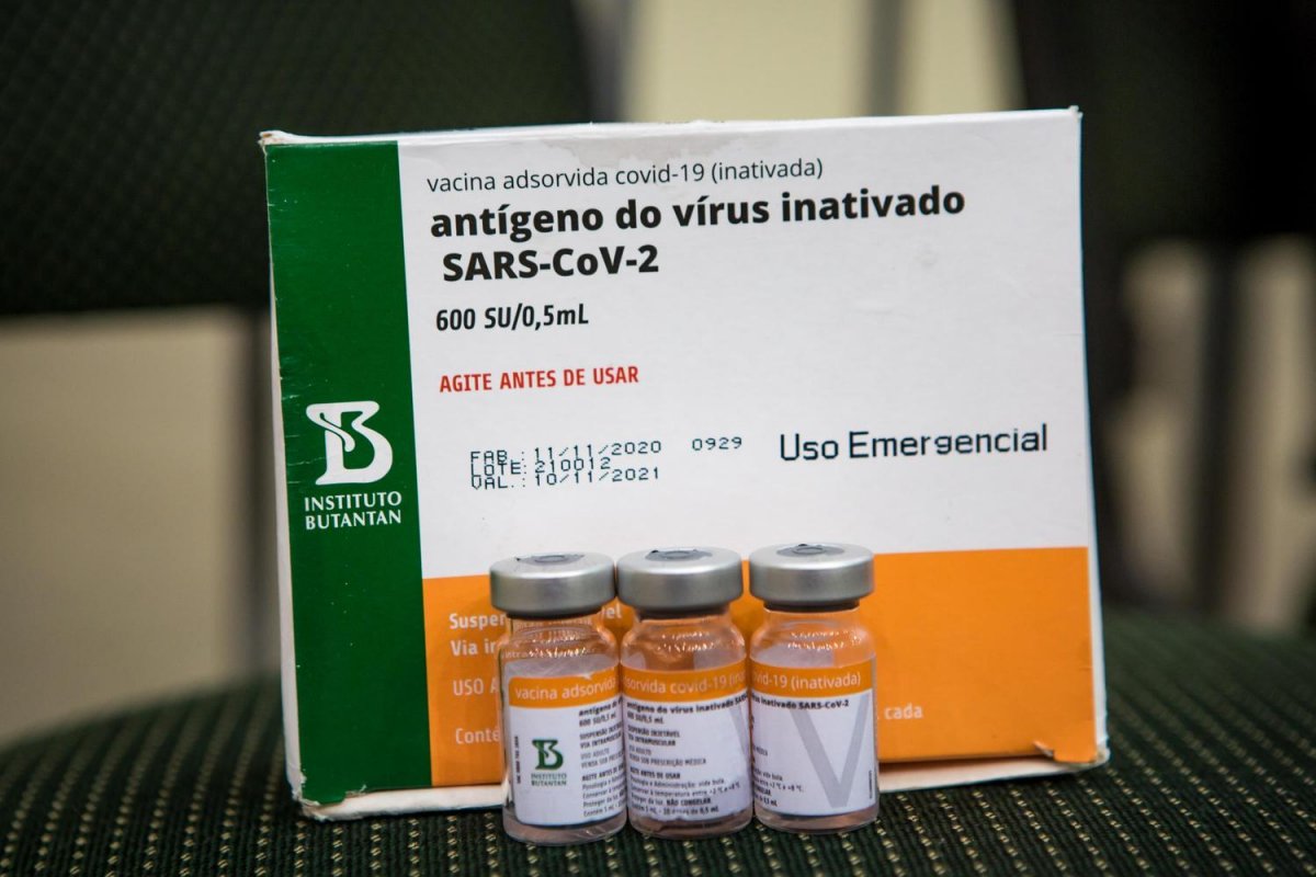 Pesquisa indica que Coronavac é 71% efetiva contra mortes por covid-19, inclusive entre idosos