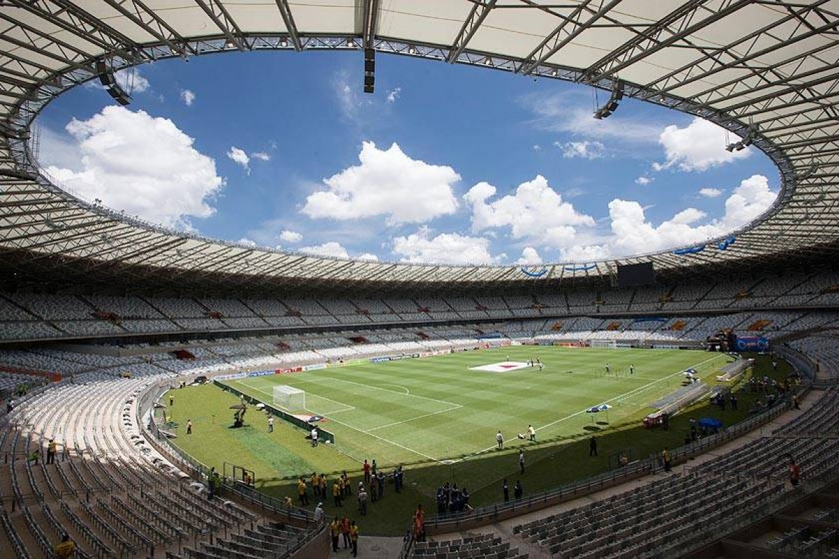 Após goleada para o Flamengo, Bahia busca recuperação diante do Atlético-MG no Mineirão