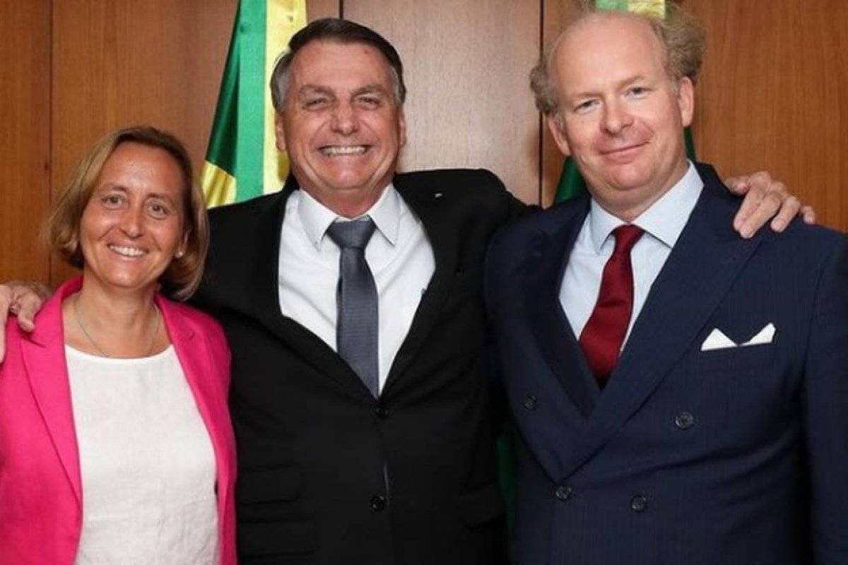 Bolsonaro se reúne com deputada de extrema-direita da Alemanha