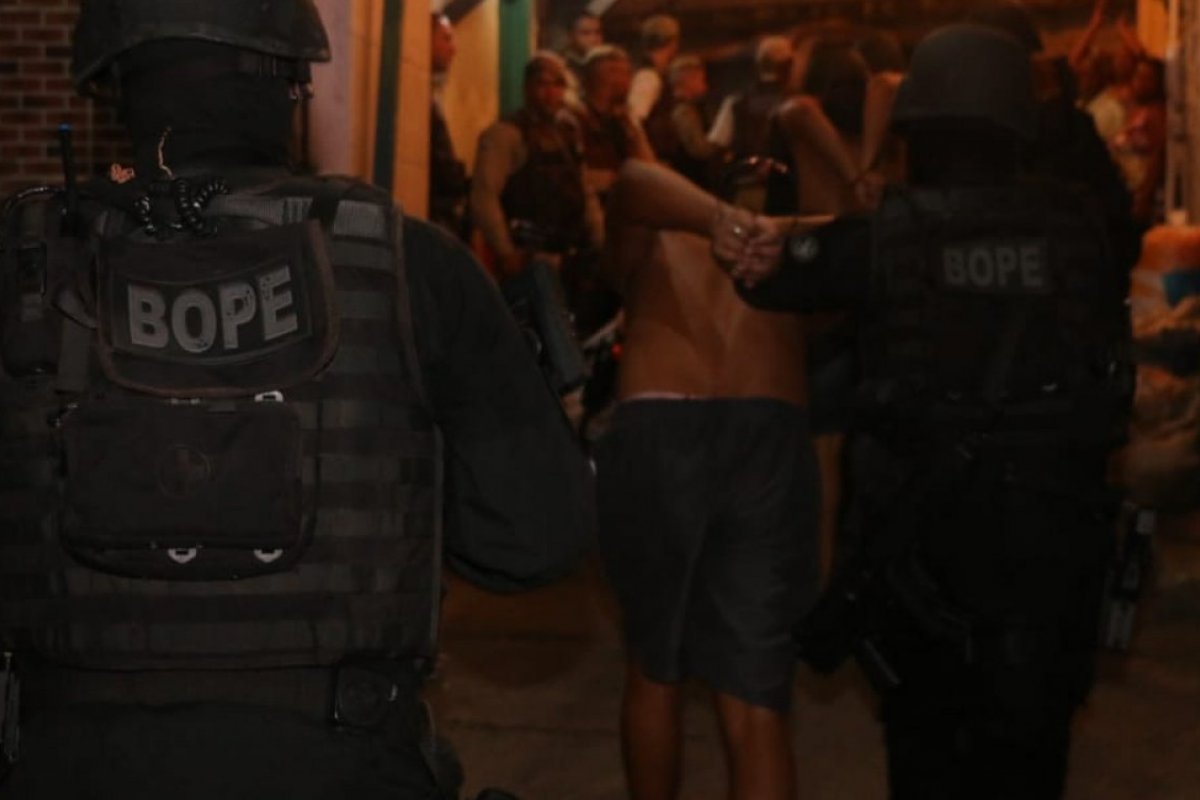 Operação do Bope liberta seis reféns em Santa Cruz