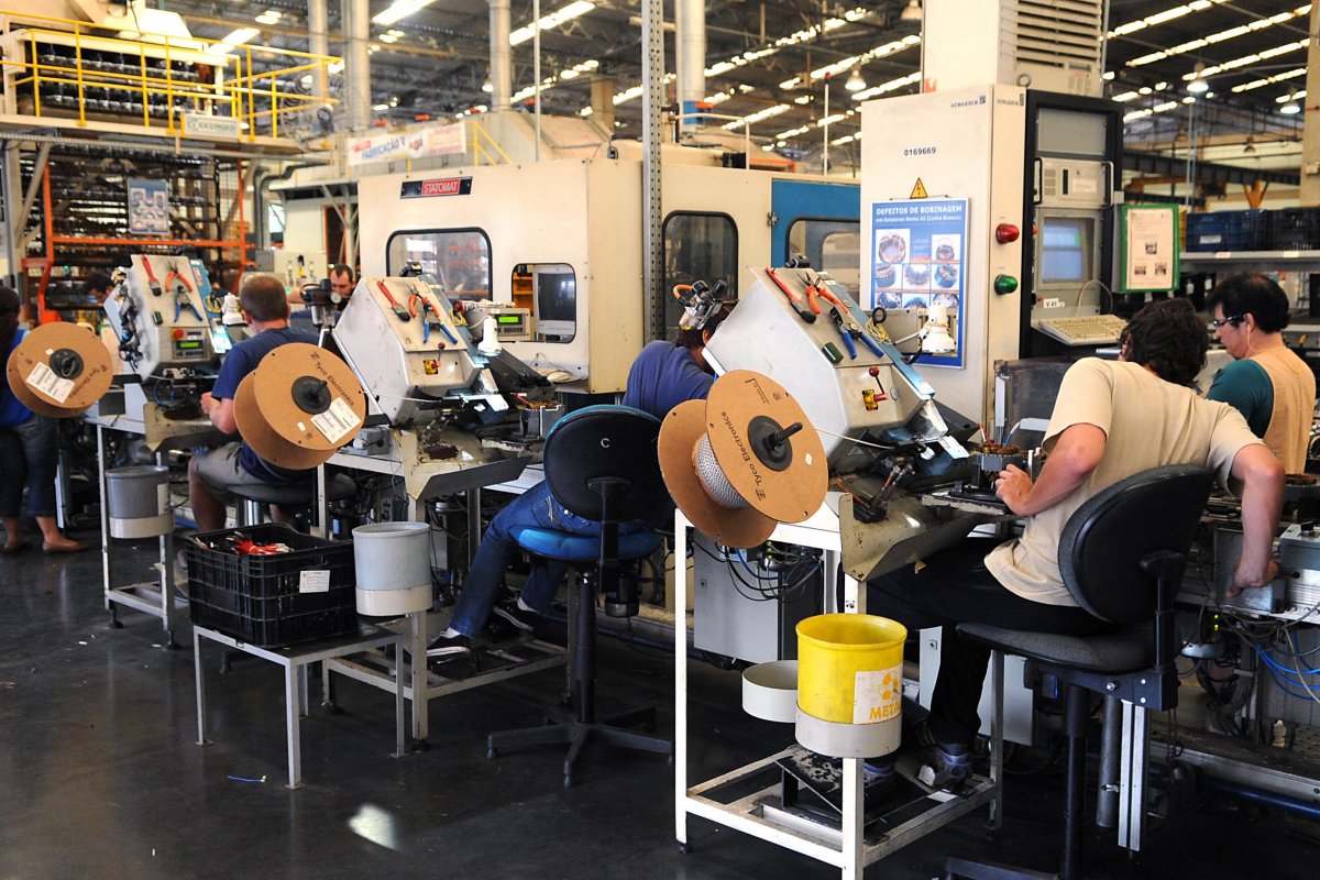 Dez de 13 setores industriais já retomaram as atividades pré-pandemia