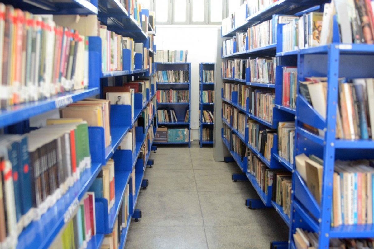 Bibliotecas em Salvador voltam a receber público no mês de agosto