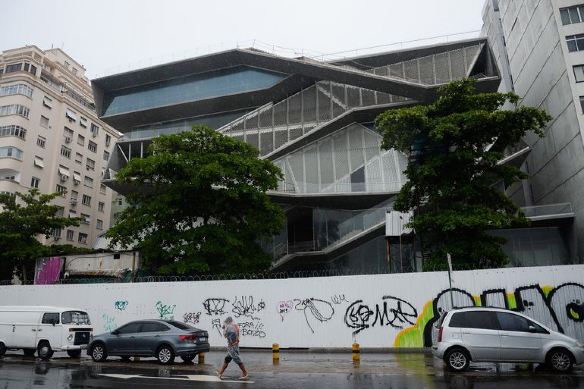 Governo inabilita Fundação Roberto Marinho para captação de recursos públicos