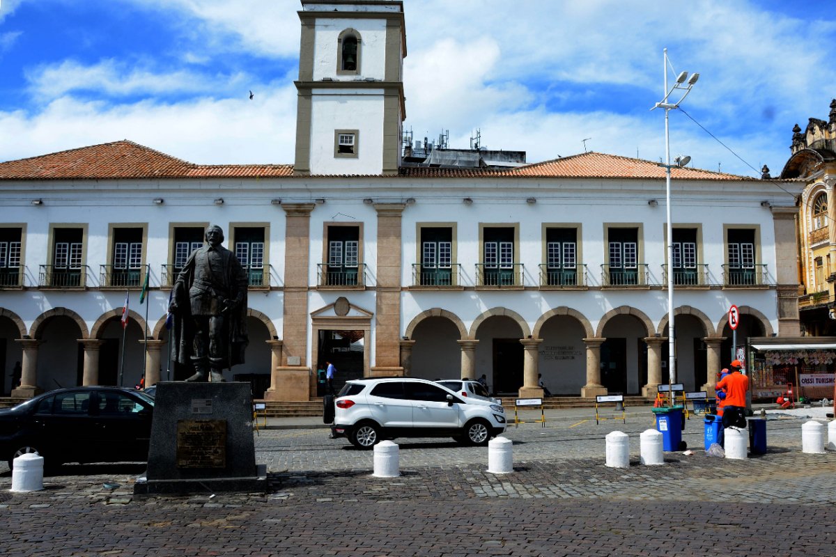 Câmara de Vereadores reduz expediente semanal para cortar gastos