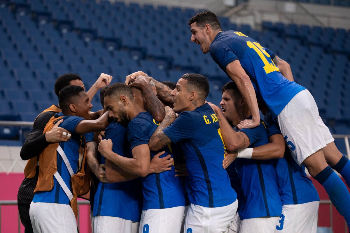 Richarlison faz dois, Brasil vence Arábia Saudita e avança às quartas em Tóquio