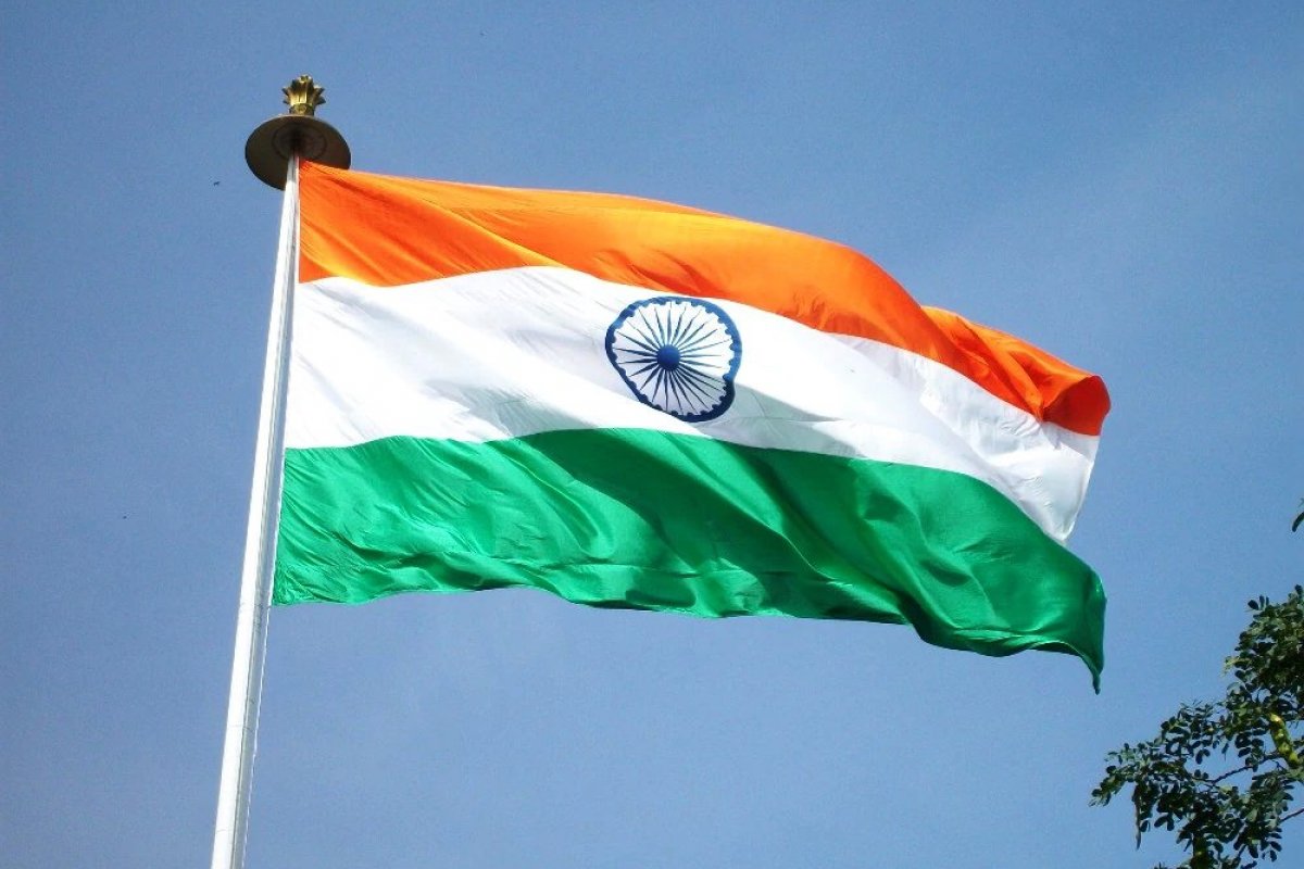 Jovem indiana é espancada até a morte por vestir calça jeans