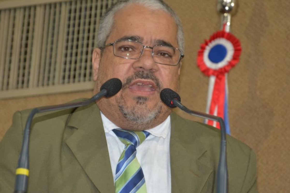 Deputado sugere tornar obrigatória a vacinação de servidores públicos na Bahia