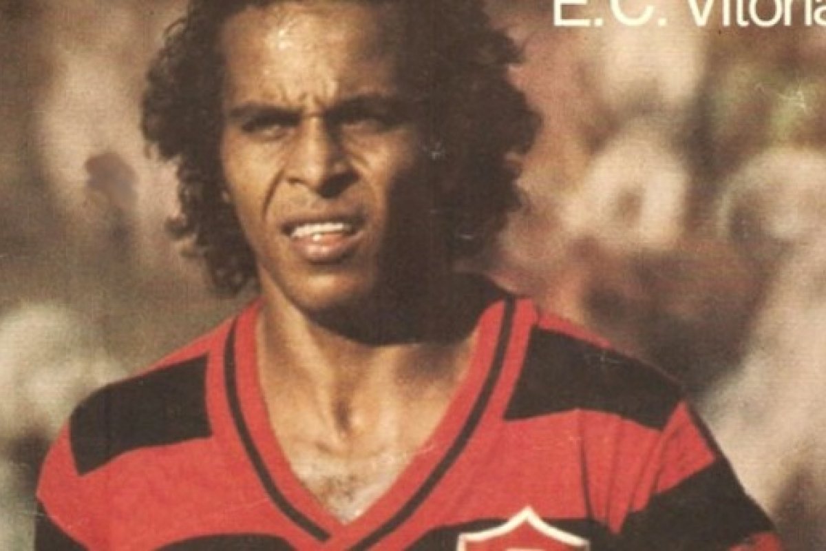 Morre André Catimba, ídolo no Vitória, aos 74 anos