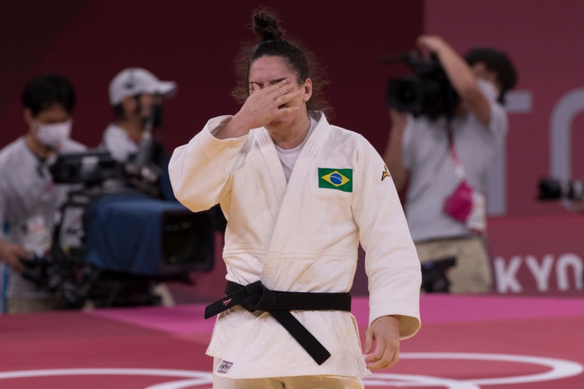 Mayra Aguiar conquista medalha de bronze para o judô feminino nas Olimpíadas de Tóquio
