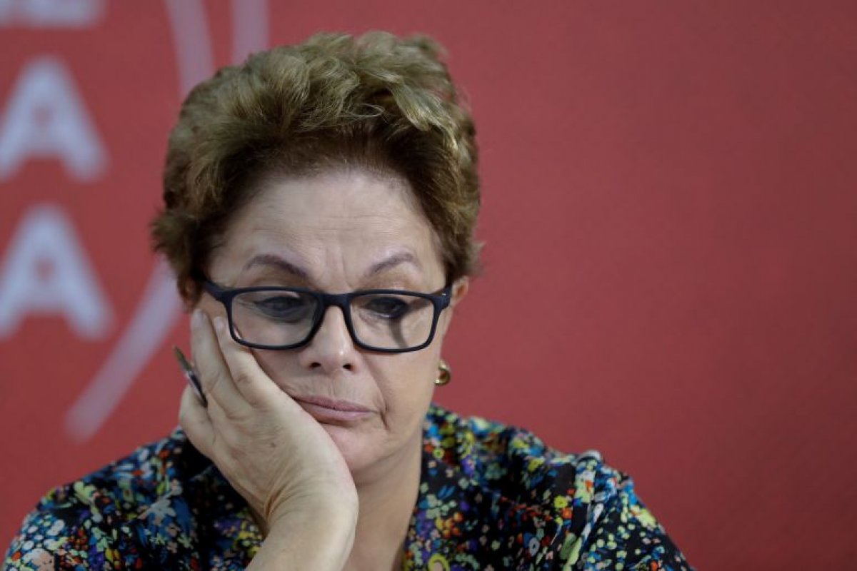  Ex-presidente Dilma discorda de Emmanuel Macron sobre Amazônia