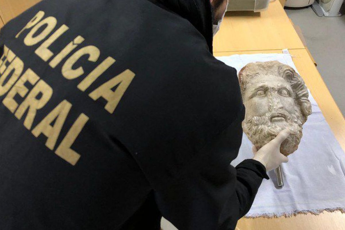 Polícia Federal apreende escultura do ano 400 Antes de Cristo