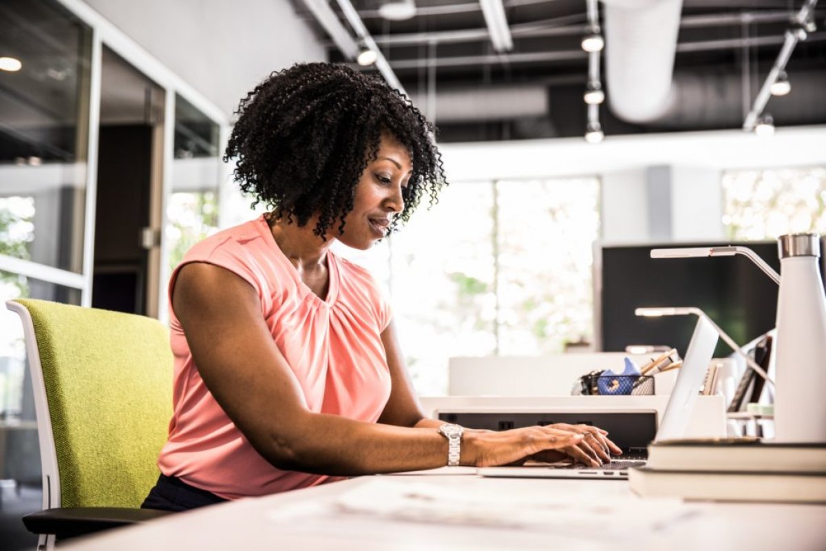 Desigualdades tornam o empreendedorismo de mulheres negras mais vulnerável