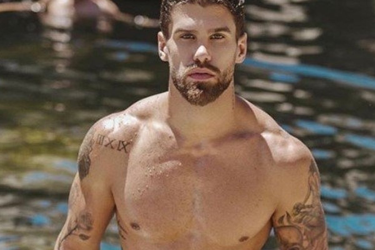 Sobrinho gay de Silas Malafaia solta o verbo sobre religião: “Cega vocês”