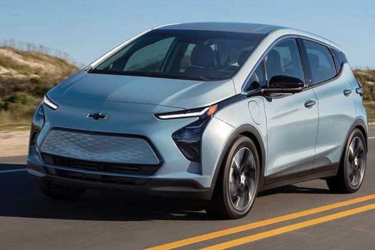 Chevrolet Bolt com 400km de autonomia chega ao país em setembro