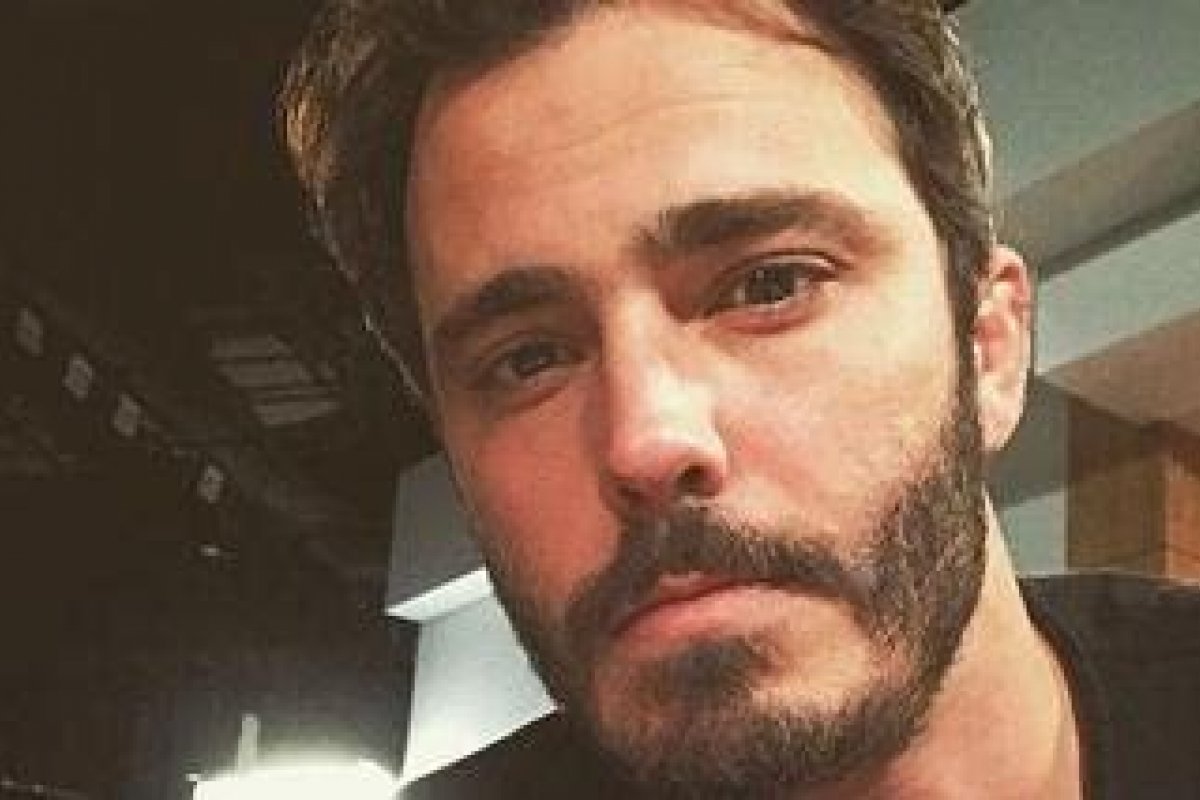 Após 15 anos, ex galã da Globo assina com a Record TV