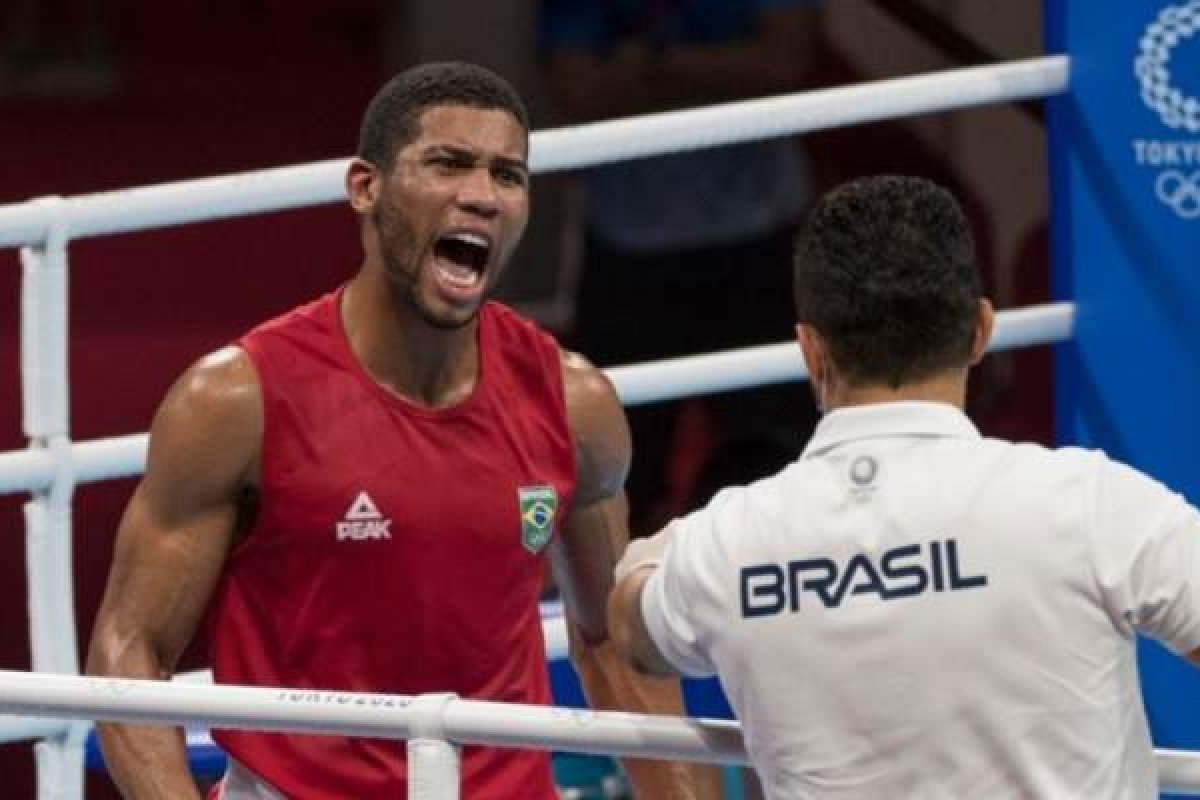 Baiano garante medalha de bronze no boxe em Tóquio 2020