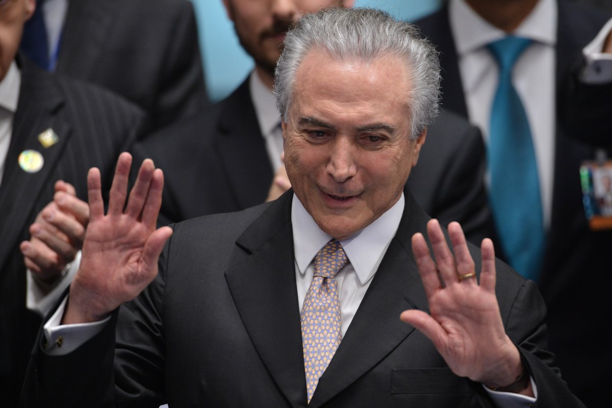 ‘É uma discussão inútil’, diz Michel Temer sobre o voto impresso em entrevista à jornal