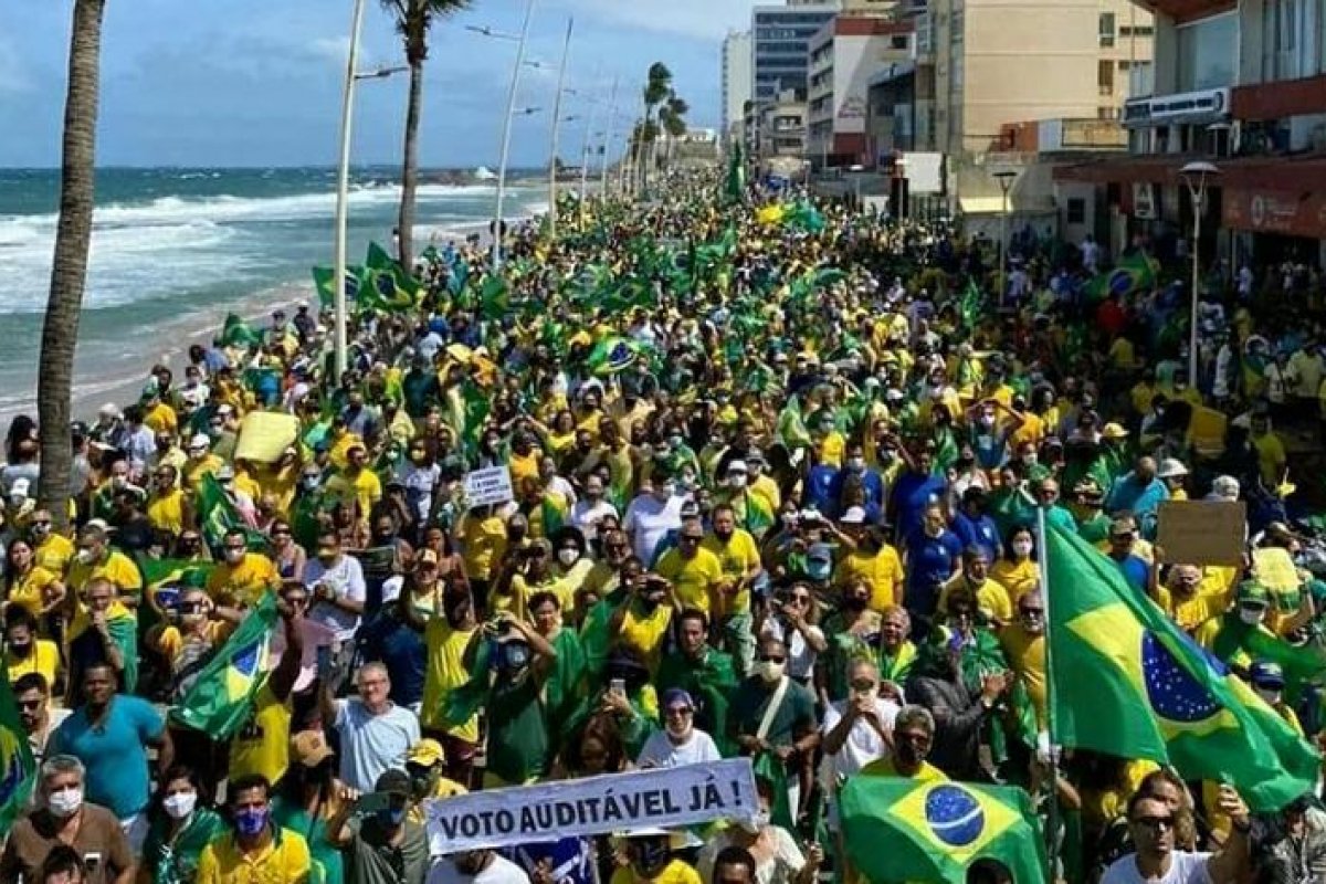 João Roma se declara em defesa do voto impresso