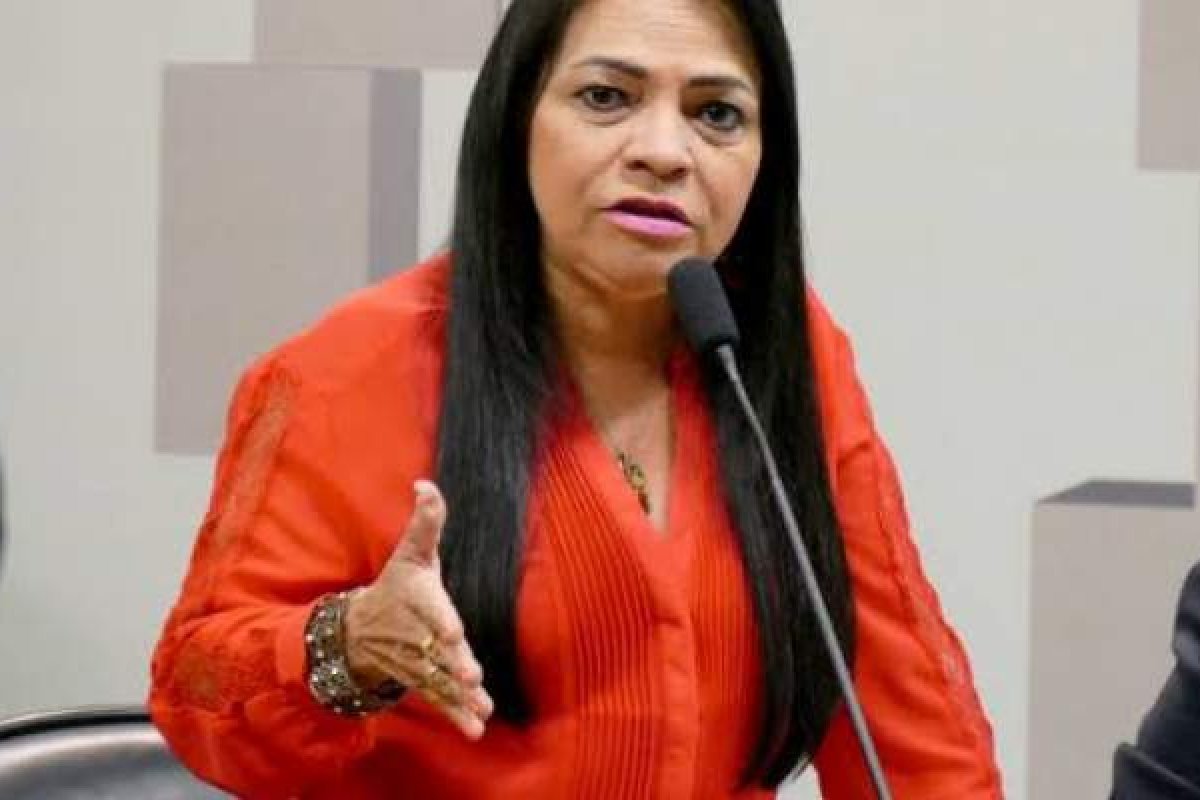 Moema Gramacho fala em projeção de réveillon para Lauro de Freitas