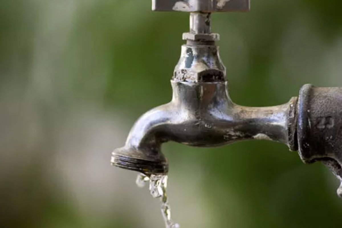 Localidades de Salvador têm o abastecimento de água suspenso nesta terça (17)