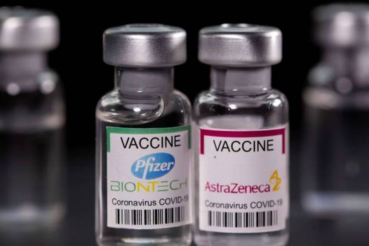 Combinar Pfizer e AstraZeneca oferece "boa proteção", afirma estudo dinamarquês