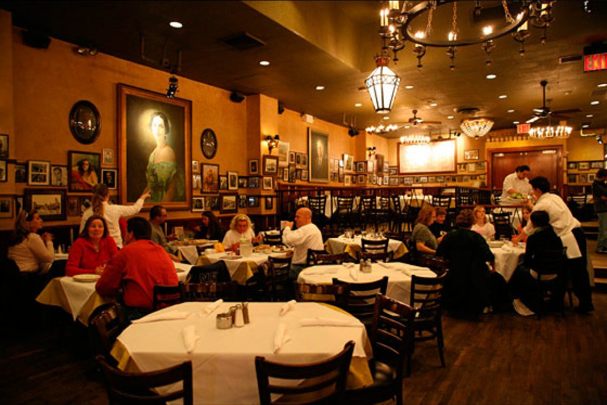 Nova York: certificado de vacinação para restaurantes e academias e locais de entretenimento passa a ser exigido