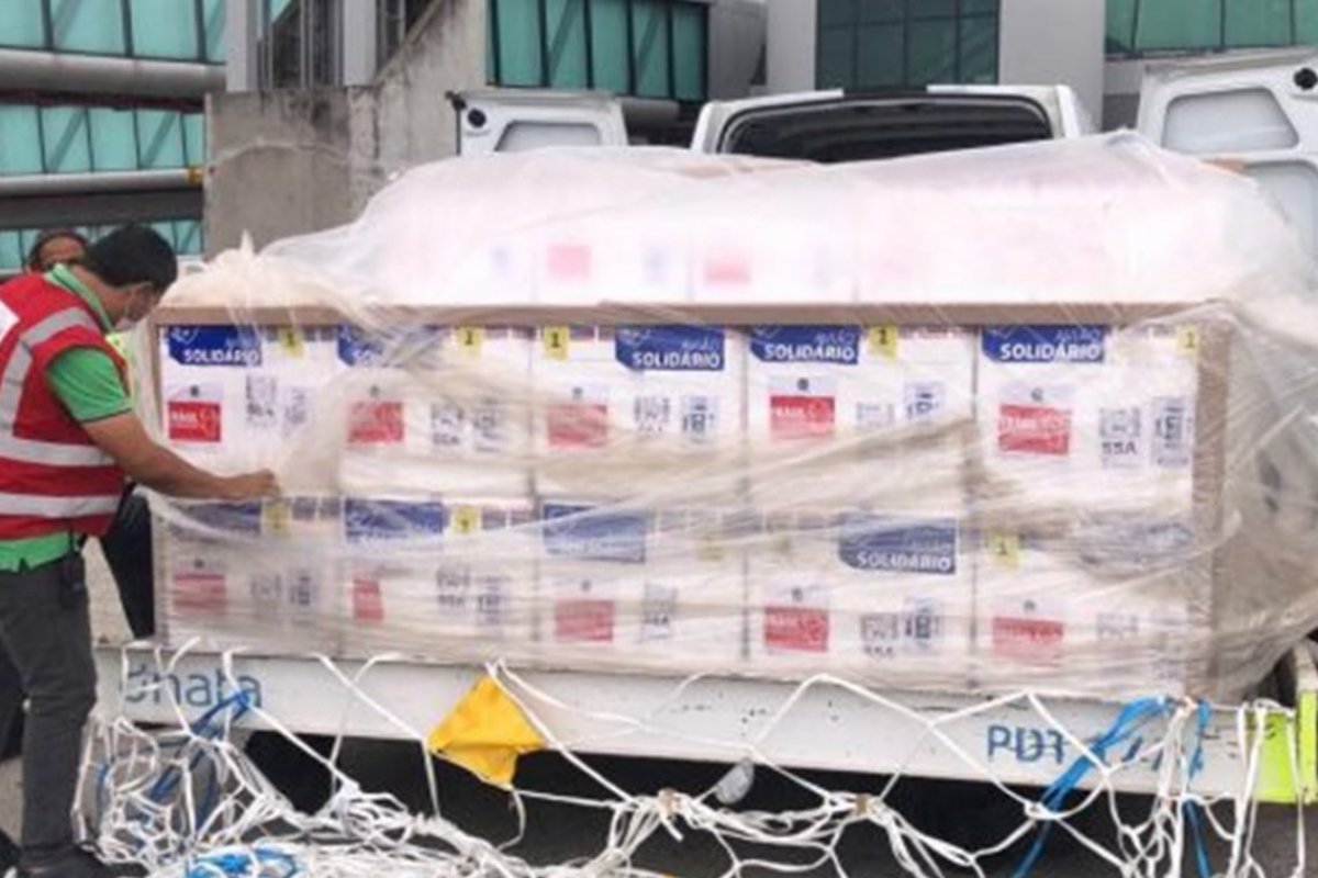 Governo federal envia à Bahia novas remessas com doses das vacinas Pfizer e CoronaVac nesta quarta-feira (4)