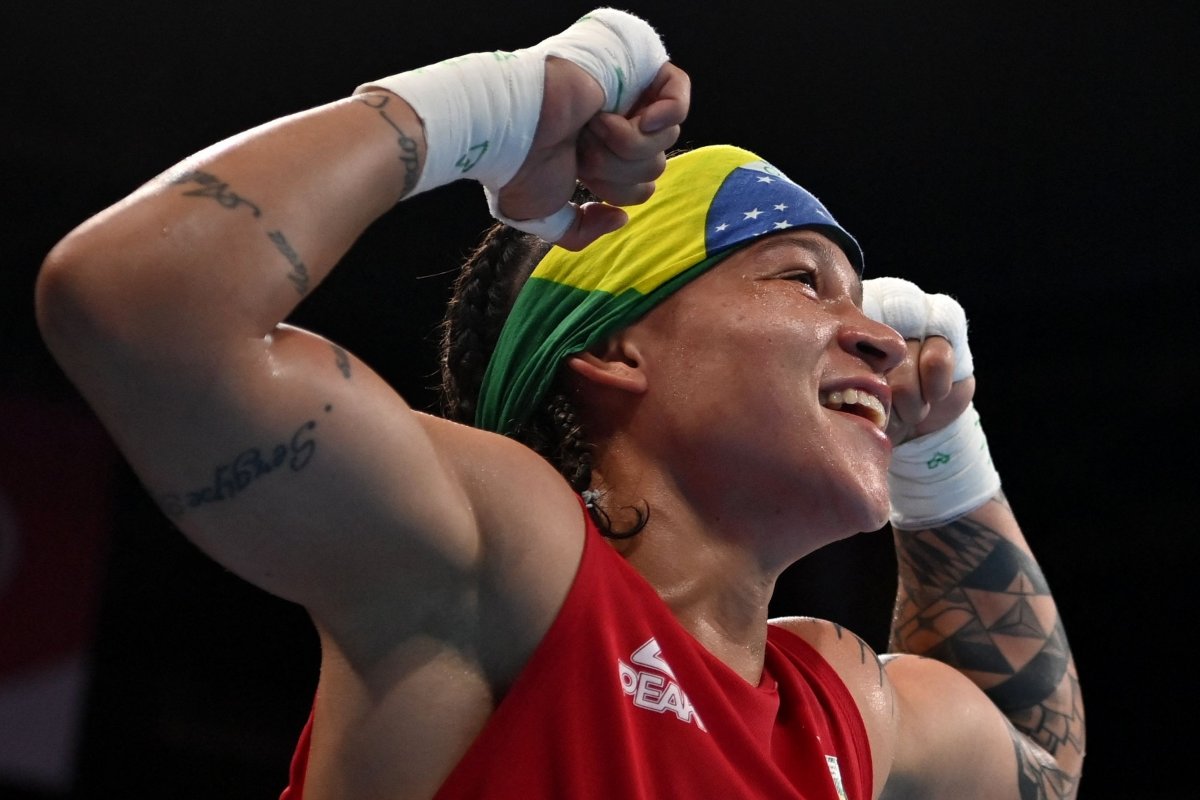 Baiana Bia Ferreira garante pelo menos a prata no boxe nas Olimpíadas de Tóquio