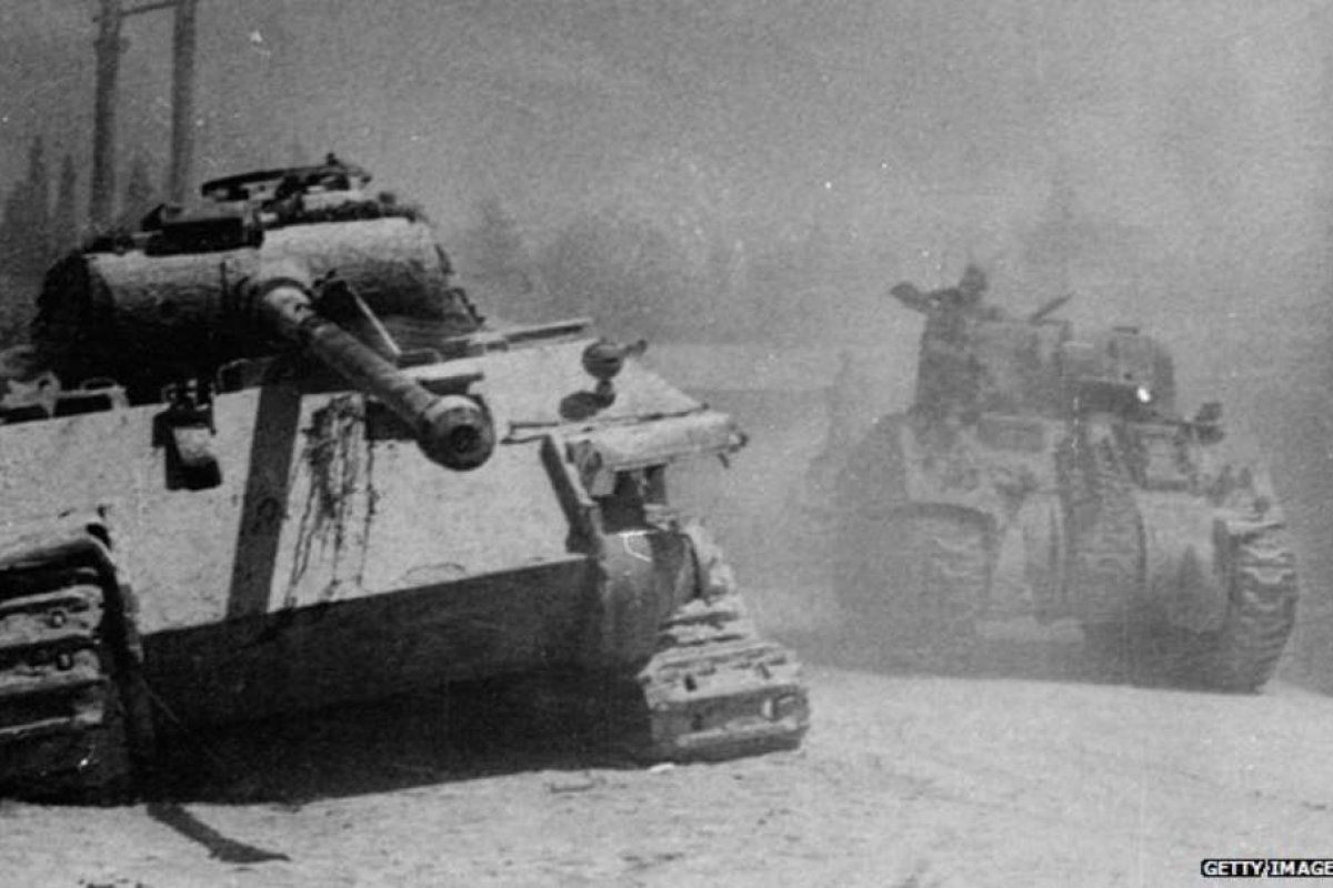 Tanque da 2ª Guerra Mundial guardado por aposentado entra em disputa judicial