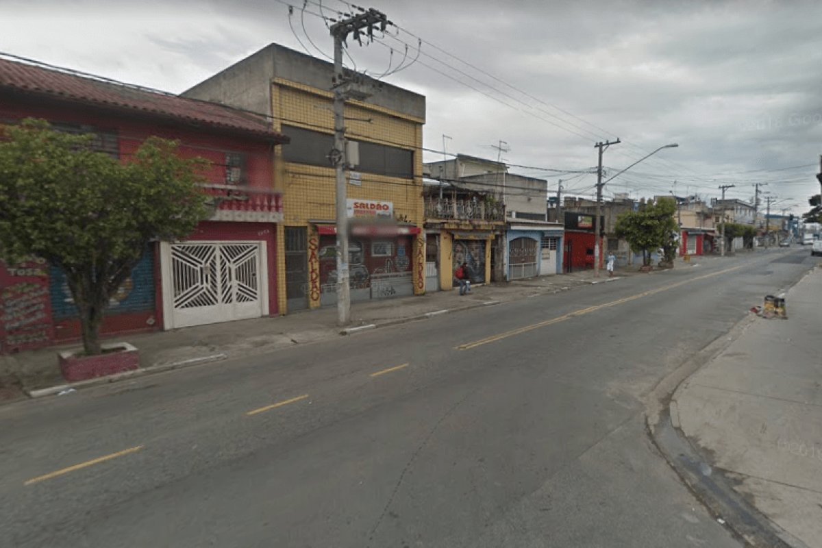 Carro roubado colide com viatura da PM em São Paulo