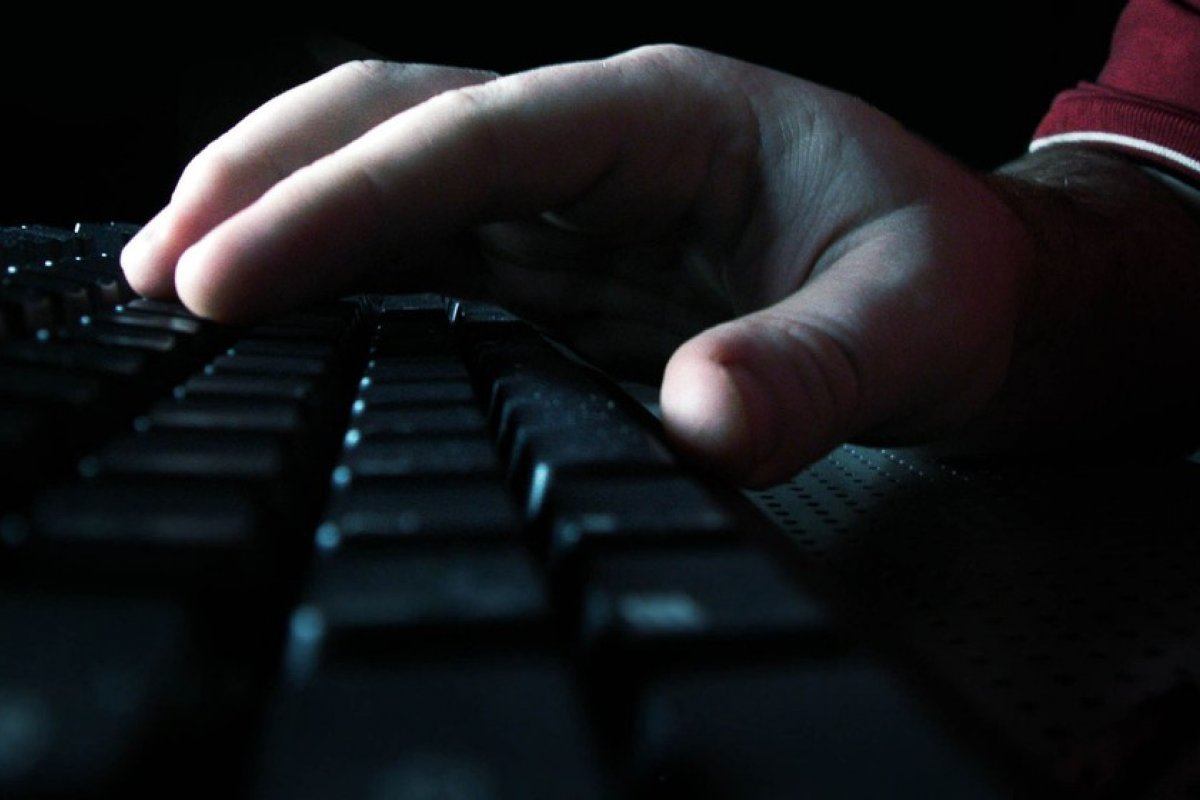 Mais de 5 mil sites falsos usam Covid-19 para aplicar golpes, diz empresa americana