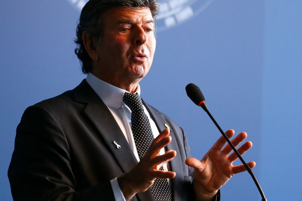 Luiz Fux se reúne com Augusto Aras nesta sexta-feira (6)