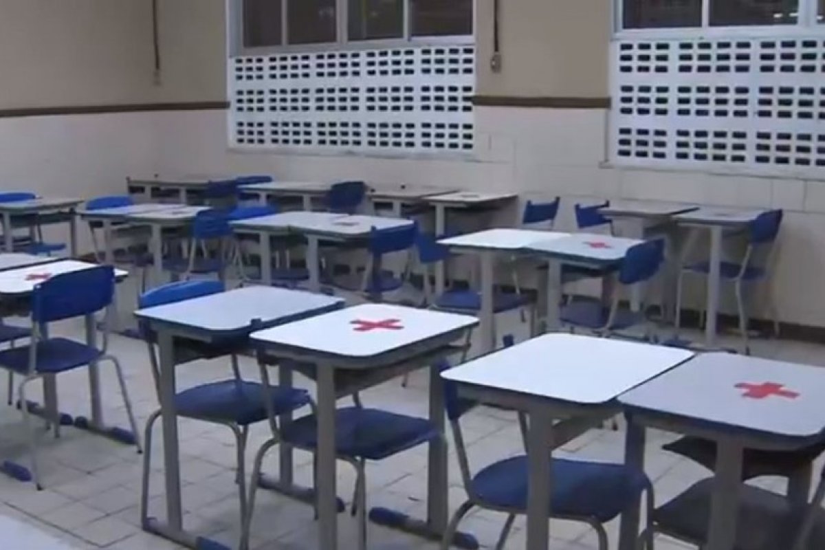 Governo estadual define que aulas semipresenciais do ensino fundamental começarão na segunda-feira (9)