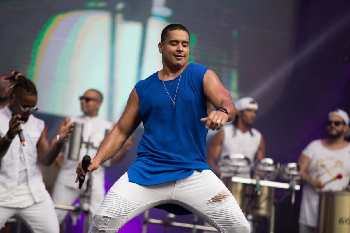 Harmonia do samba se apresenta em Salvador com repertório de músicas antigas