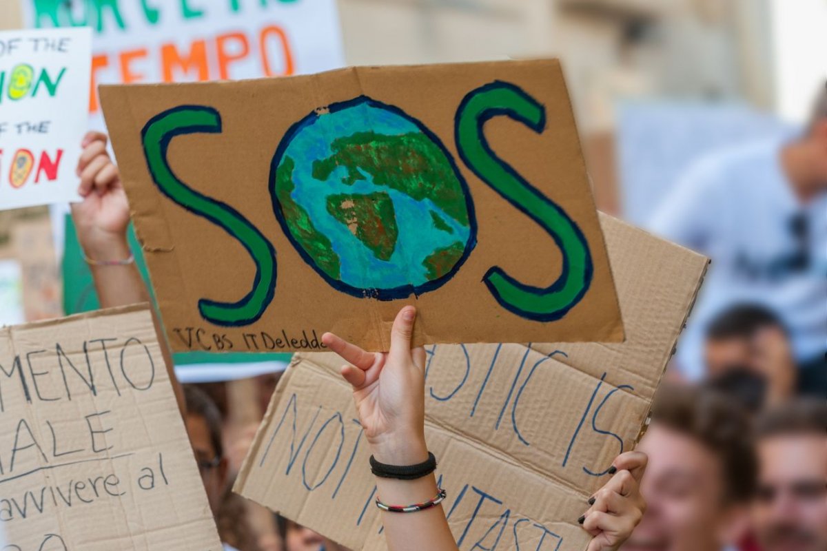 IPCC: Em melhor cenário, temperatura global pode subir 1,5°C em duas décadas