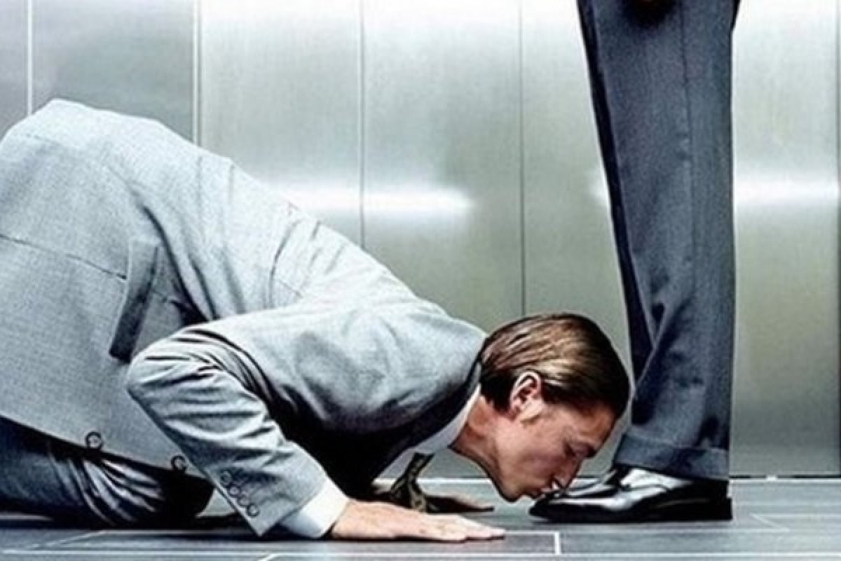 Bajulação Nacional