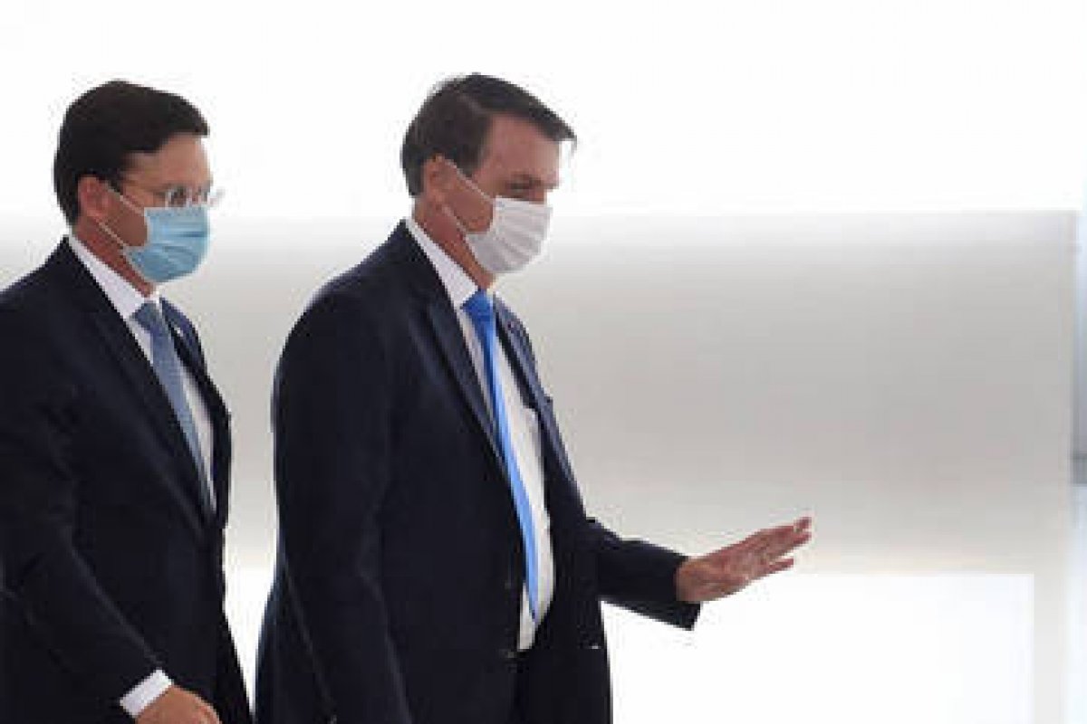 Auxílio Brasil será pago a partir de novembro, diz Roma