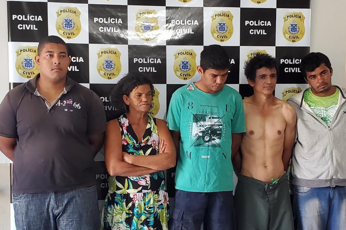 Grupo é preso com armamento e droga em interior baiano