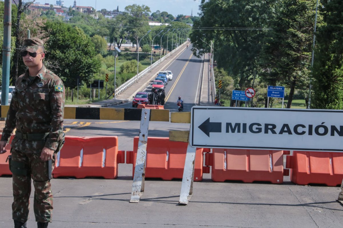 Uruguai vai reabrir fronteiras para estrangeiros em setembro 