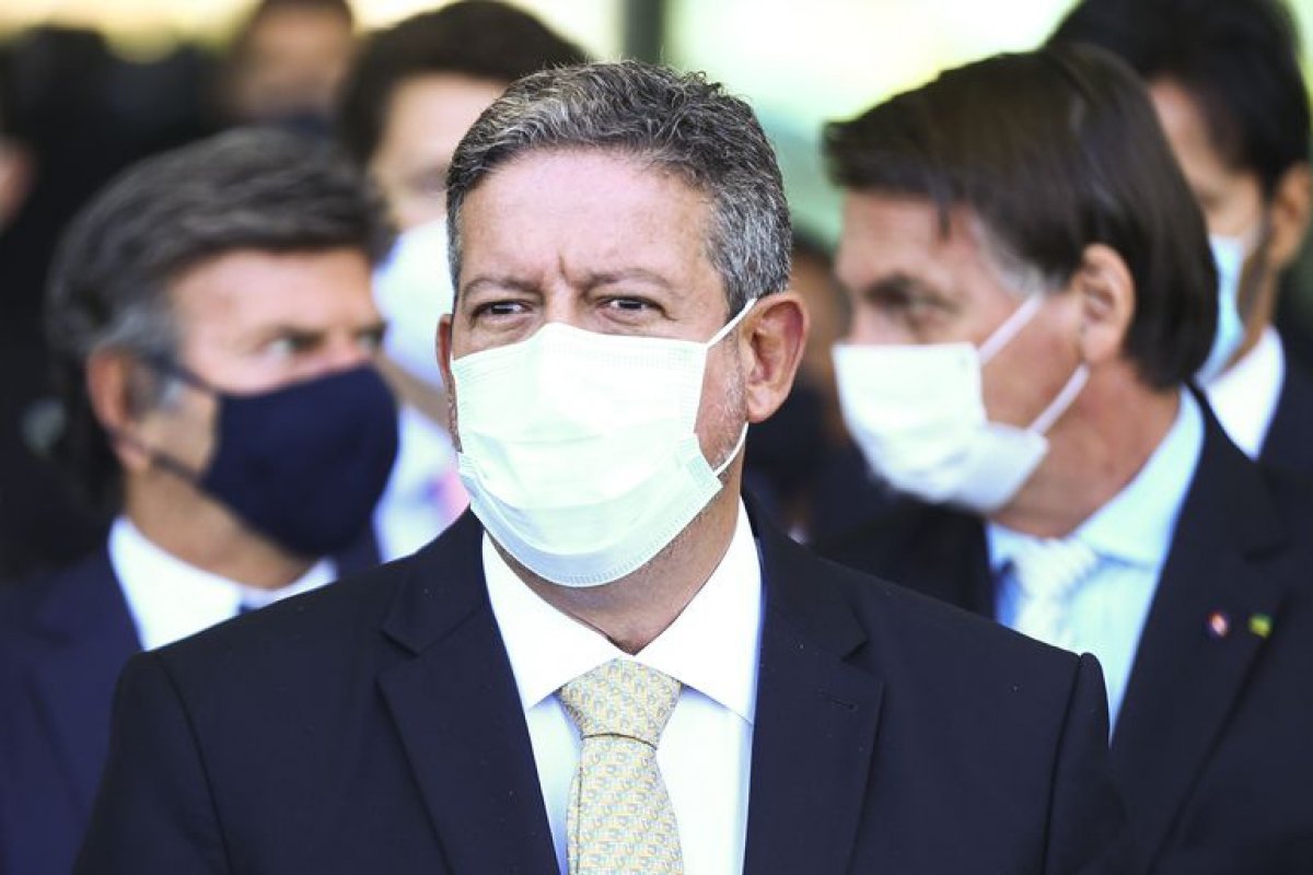 'É preciso que haja bom senso', diz Lira sobre decisão da Câmara ao rejeitar voto impresso