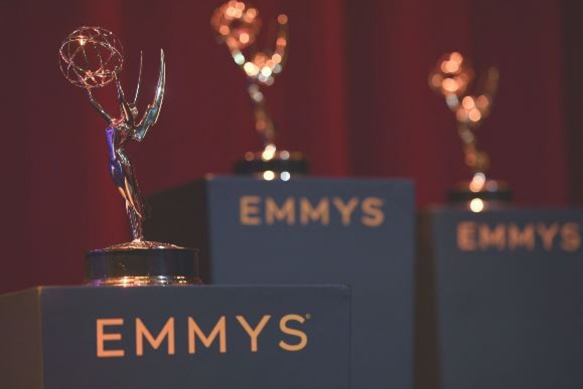 Emmy terá festa mais restrita devido ao agravamento da pandemia nos EUA