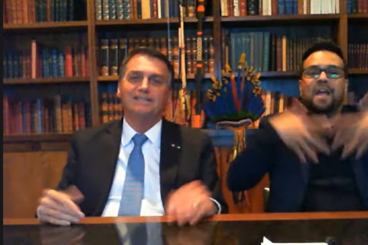 Sem citar o nome, Bolsonaro se refere à Flávio Dino como "gordão"