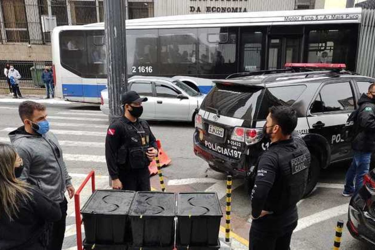 Polícia apreende carga de rubis avaliada em R$ 30 milhões em São Paulo