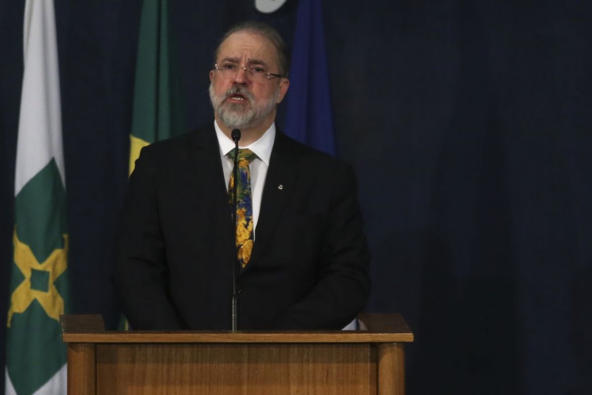 PGR se coloca contra prisão de Roberto Jefferson e responde a Moraes fora do prazo estipulado