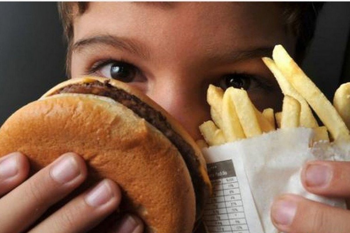 Transtorno de compulsão alimentar pode ser ainda maior durante a pandemia