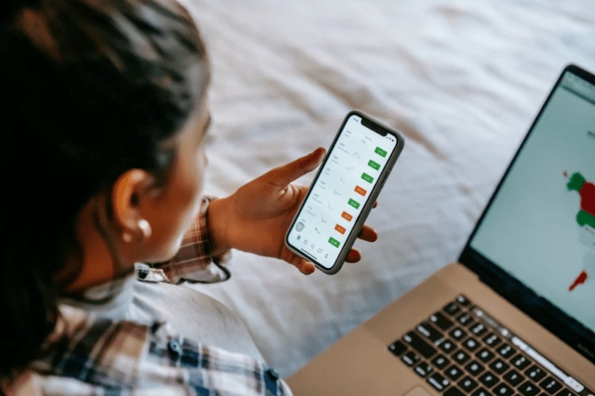 Número de jovens interessados em investir na Bolsa aumenta, aponta estudo